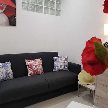 Martin Holiday Apartments Giardini Naxos Δωμάτιο φωτογραφία