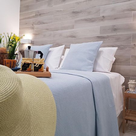 Martin Holiday Apartments Giardini Naxos Δωμάτιο φωτογραφία