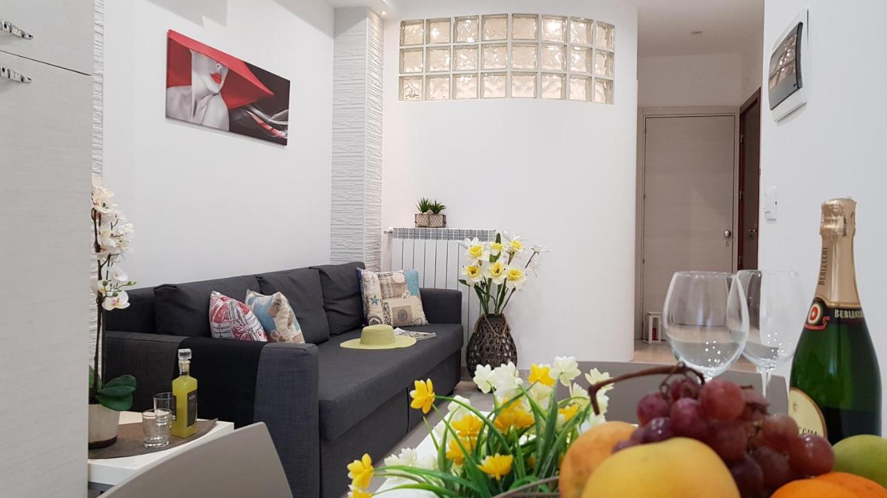 Martin Holiday Apartments Giardini Naxos Εξωτερικό φωτογραφία