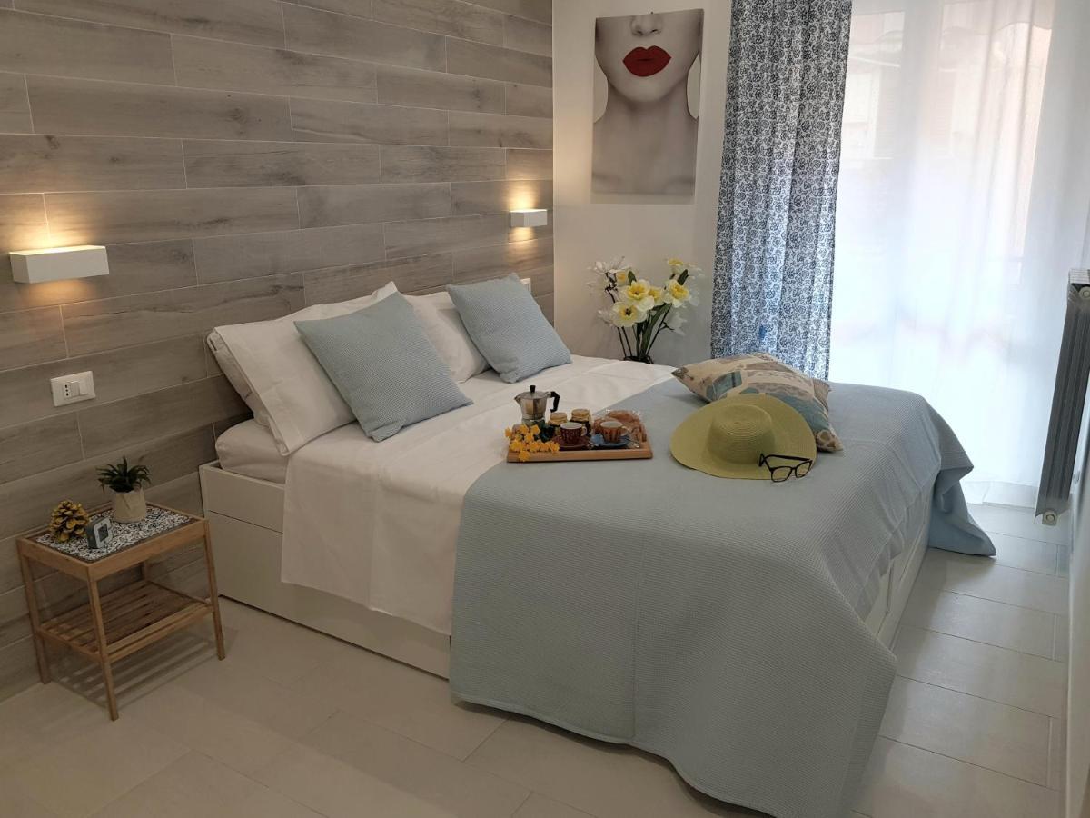 Martin Holiday Apartments Giardini Naxos Εξωτερικό φωτογραφία